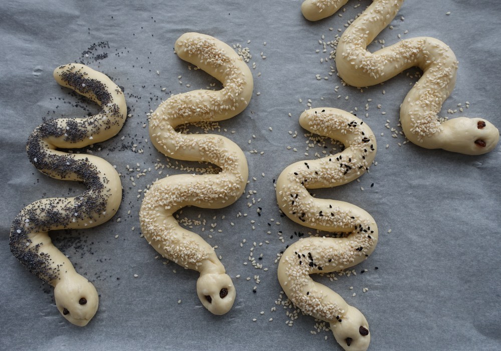 schlangen-vor-dem-backen