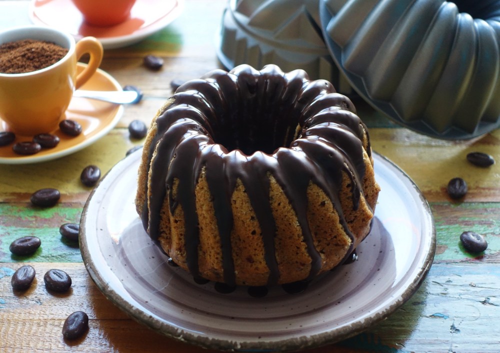 Gugelhupf, Gugelhopf, Napfkuchen, Topfkuchen; Kuchenklassiker, Kaffeekränzchen, Google-Hupf, Geschichte/Herkunft des Begriffs Gugelhupf, Easy Baking, Kuchen-Quickie; Rezept für Backanfänger!