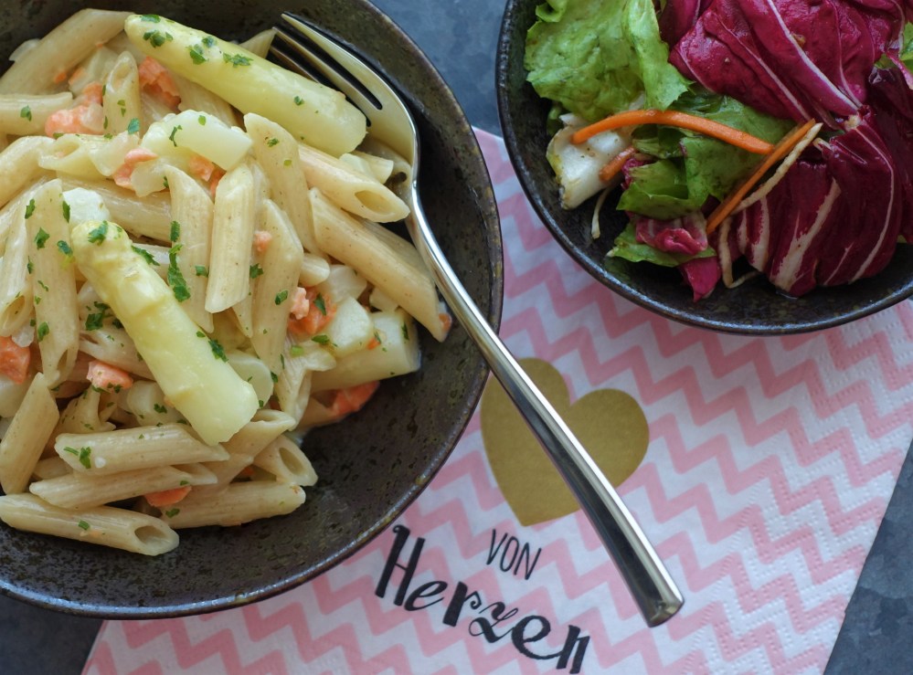 One Pot Pasta mit Spargel und Lachsforelle 2