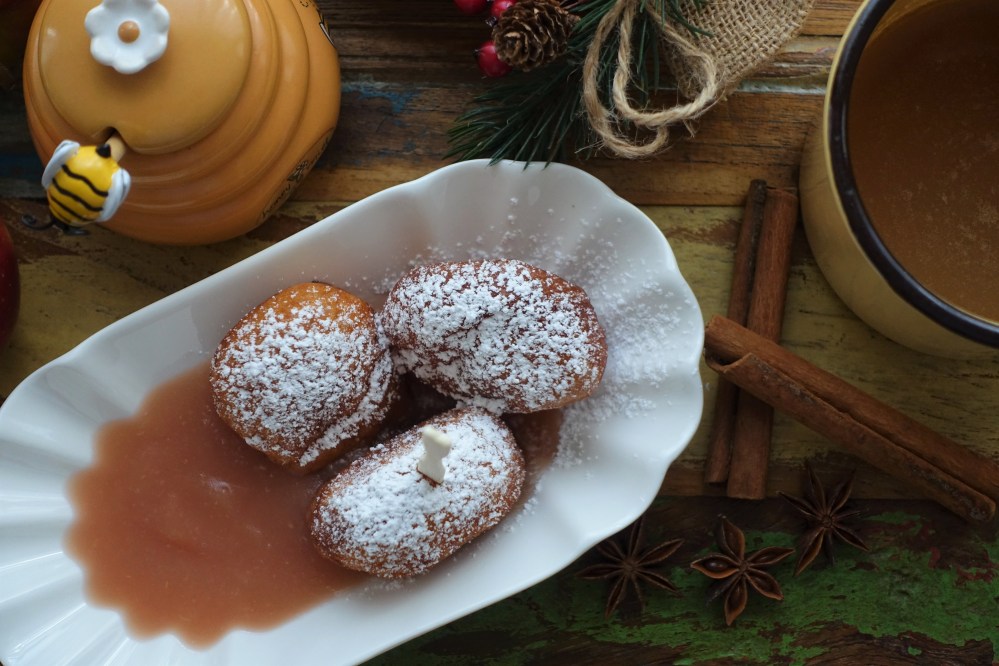 Met, Honigwein, alkoholfrei, selbst gemacht, Mäusebäckerey, gebackene Mäuse, Rezept aus dem Mittelalter, kulinarische Zeitreise, Advent, Adventmarkt, Weihnachten, Fasching, in Fett Gebackenes