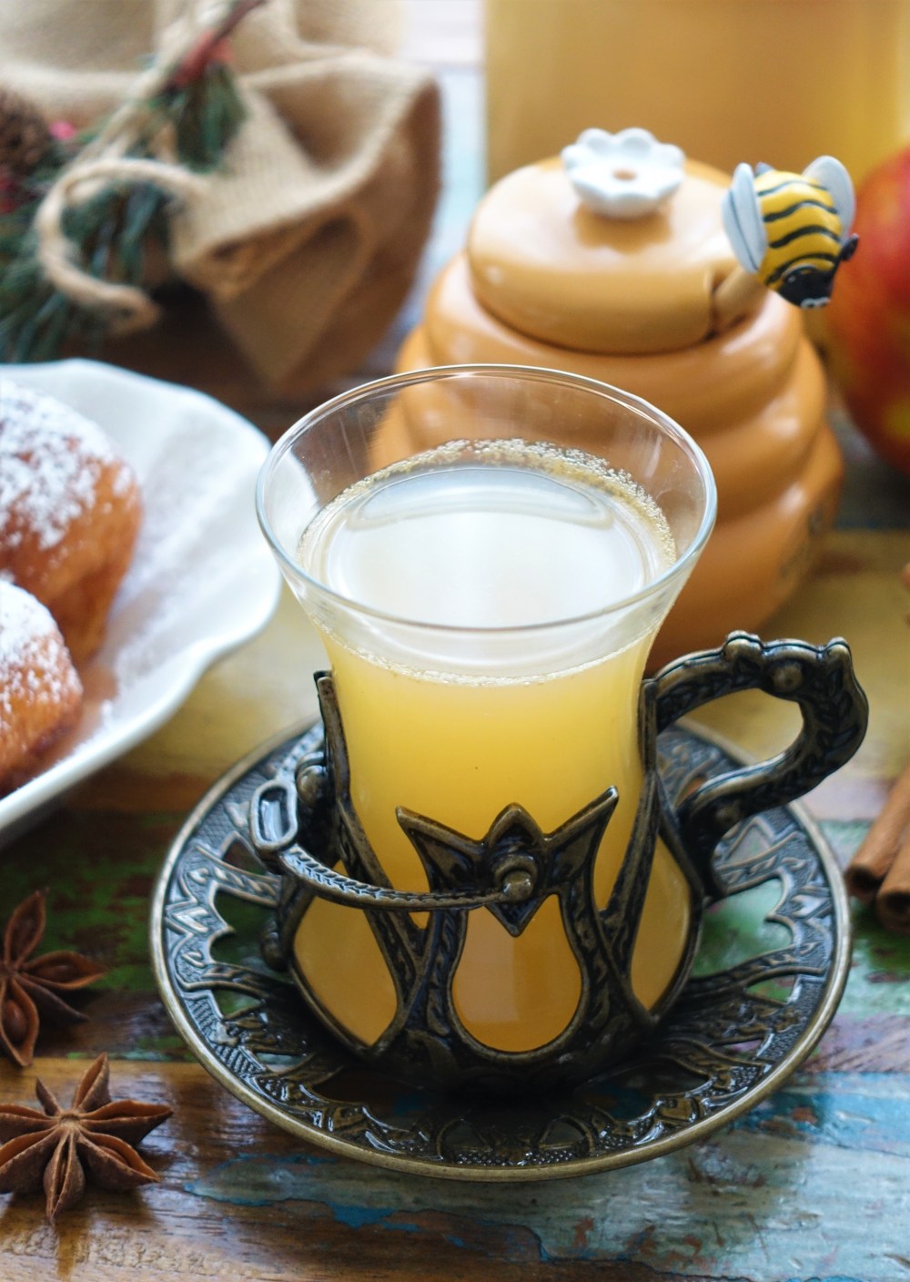 Met, Honigwein, alkoholfrei, selbst gemacht, Mäusebäckerey, gebackene Mäuse, Rezept aus dem Mittelalter, kulinarische Zeitreise, Advent, Adventmarkt, Weihnachten, Fasching, in Fett Gebackenes