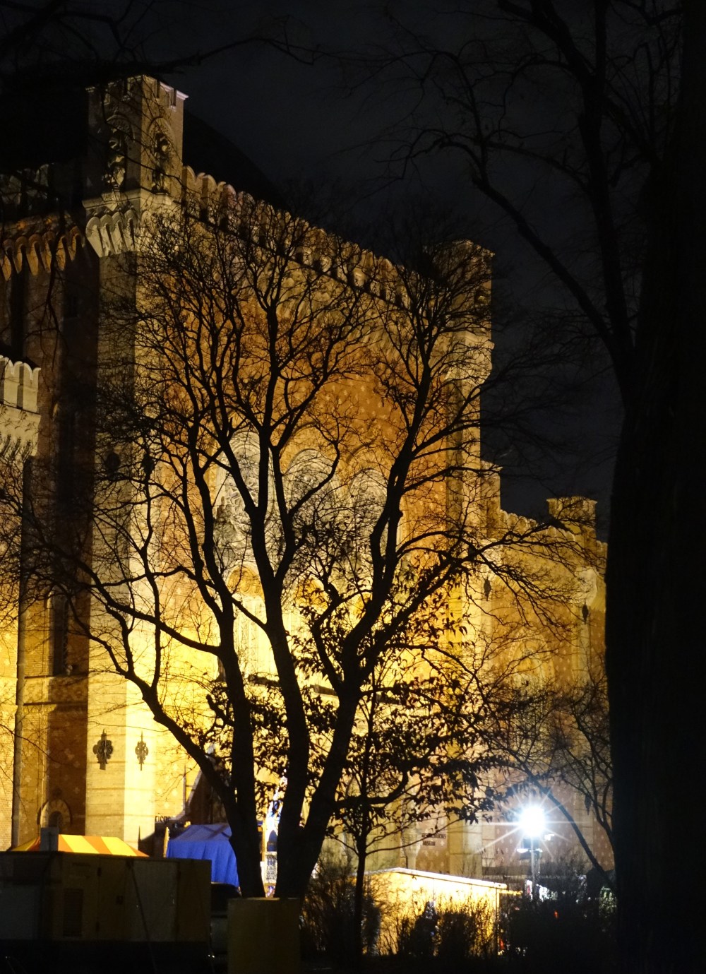 Adventmarkt, Mittelalter, mittelalterlich, Weihnachtsmarkt, Arsenal, Wien, HGM, Heeresgeschichtliches Museum, kulinarische Zeitreise, Touristentipp
