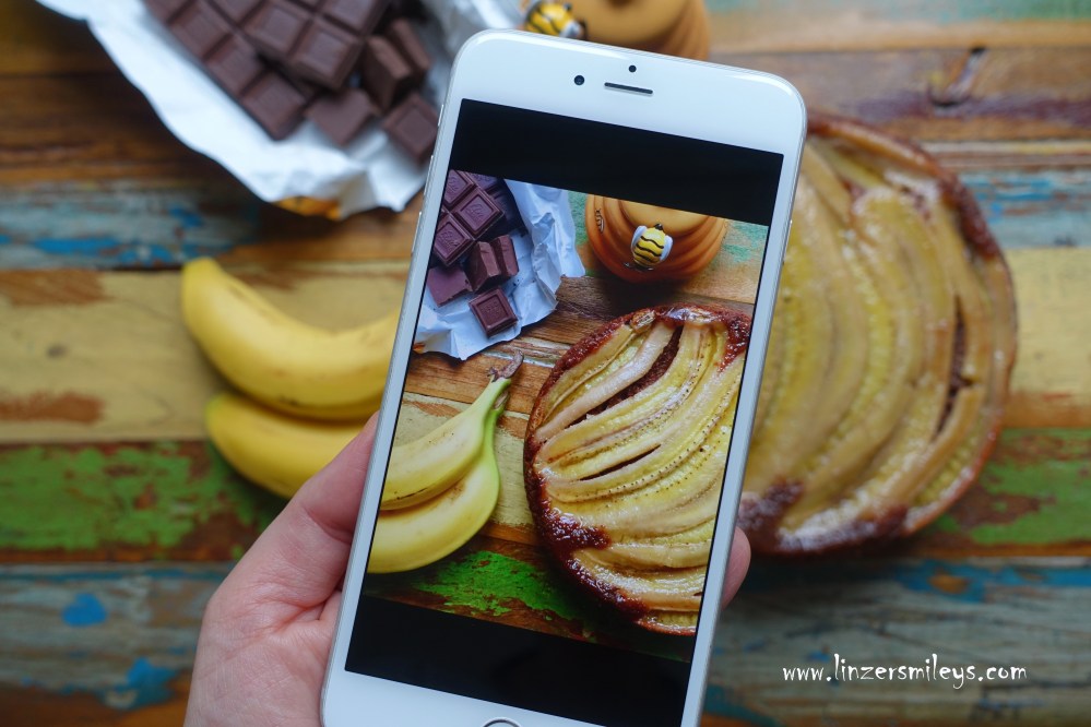 UpsideDown, kopfüber, umgekehrt, ein Kuchen steht kopf, gestürzter Kuchen, umgekehrt gebackener Kuchen, Schokosandmasse mit Bananen on top, Tarte Tatin mit Schokolade und Bananen, Gâteau à l'envers