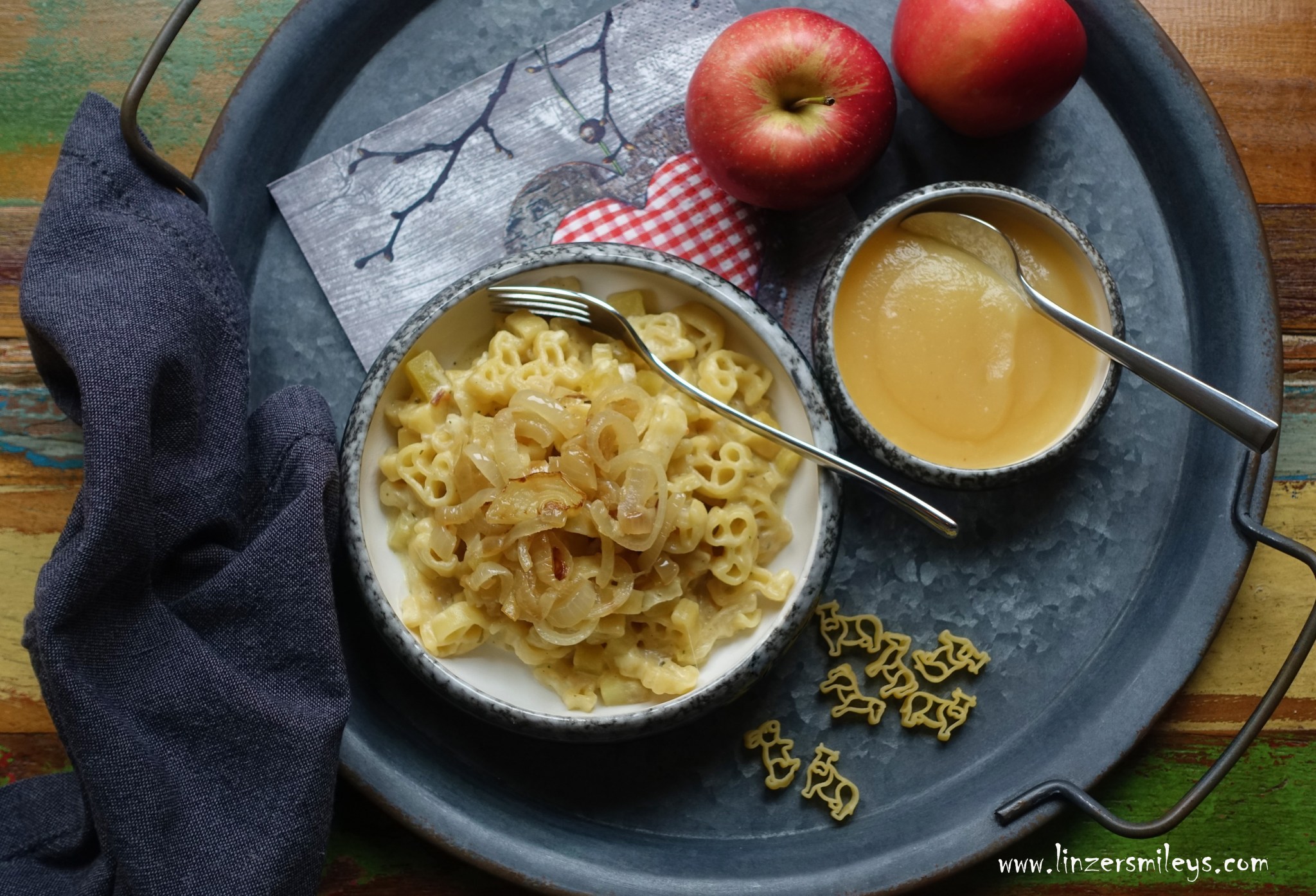 EasyCooking nach Schweizer Art: Älplermagronen mit Apfelmus – linzersmileys EasyCooking nach Schweizer Art: Älplermagronen mit Apfelmus – linzersmileys