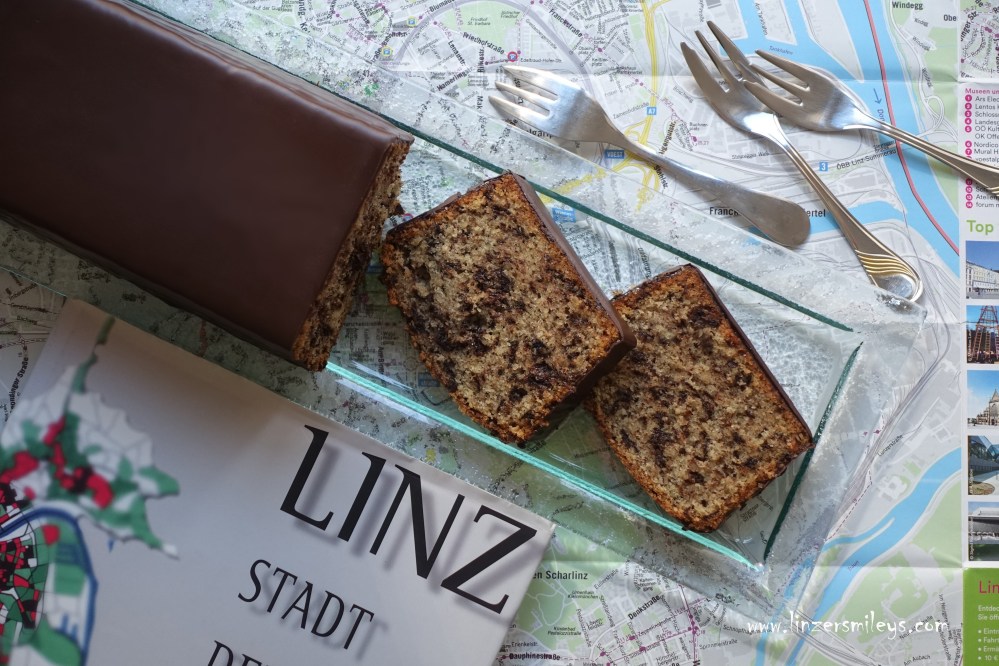 Linz #linzersmileys Tonis Schoko-Nuss-Kuchen, Rezept aus der Kindheit, Jugendzeit, backen wie früher, BRG Hamerlingstraße, Schullandwoche, Oberösterreich, Foodblog, süßes Rezept, simpler Kuchen, fluffig, schokoladig, köstlich
