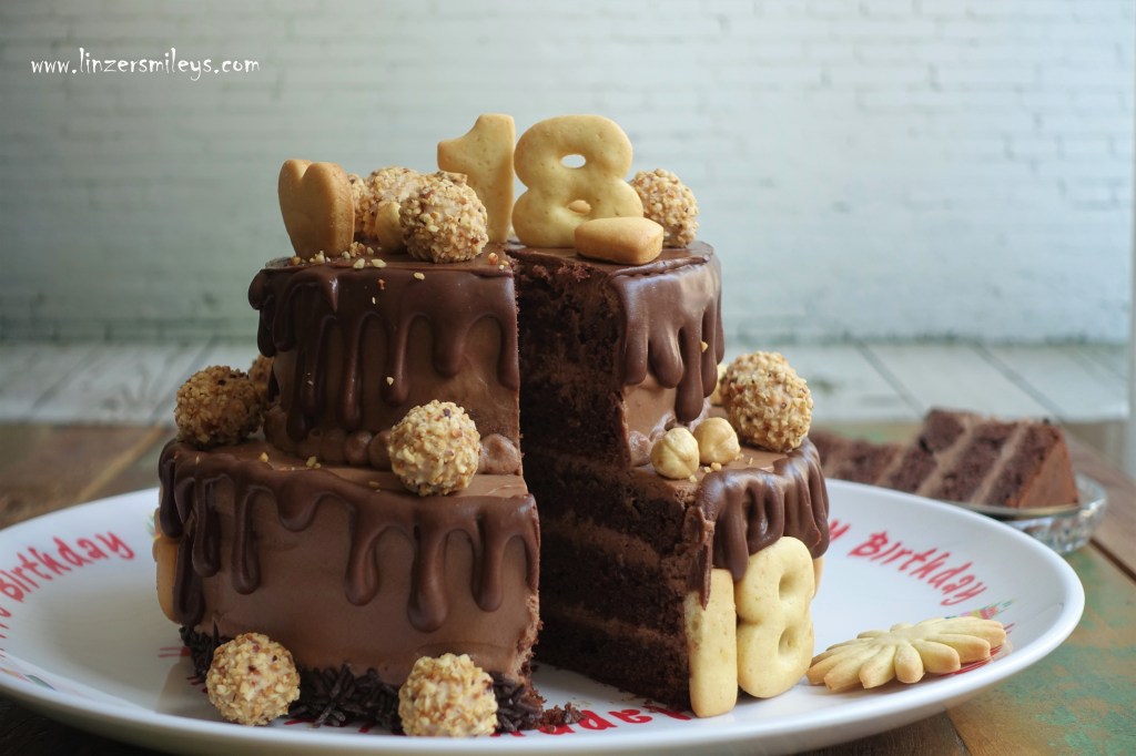 #linzersmileys Dripcake, Drip Cake, Nuss-Nougat-Creme, Stocktorte, zum 18. Geburtstag, backen mit Liebe, Trendtorte, Tortentrend, Foodtrend 