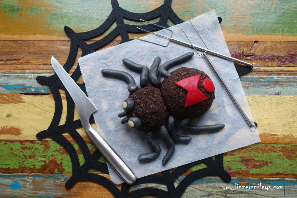 Happy Halloween! Süßes oder Saures, zuckersüße Spinne, Schwarze Witwe, Leckeres mit Gruselfaktor, #linzersmileys 