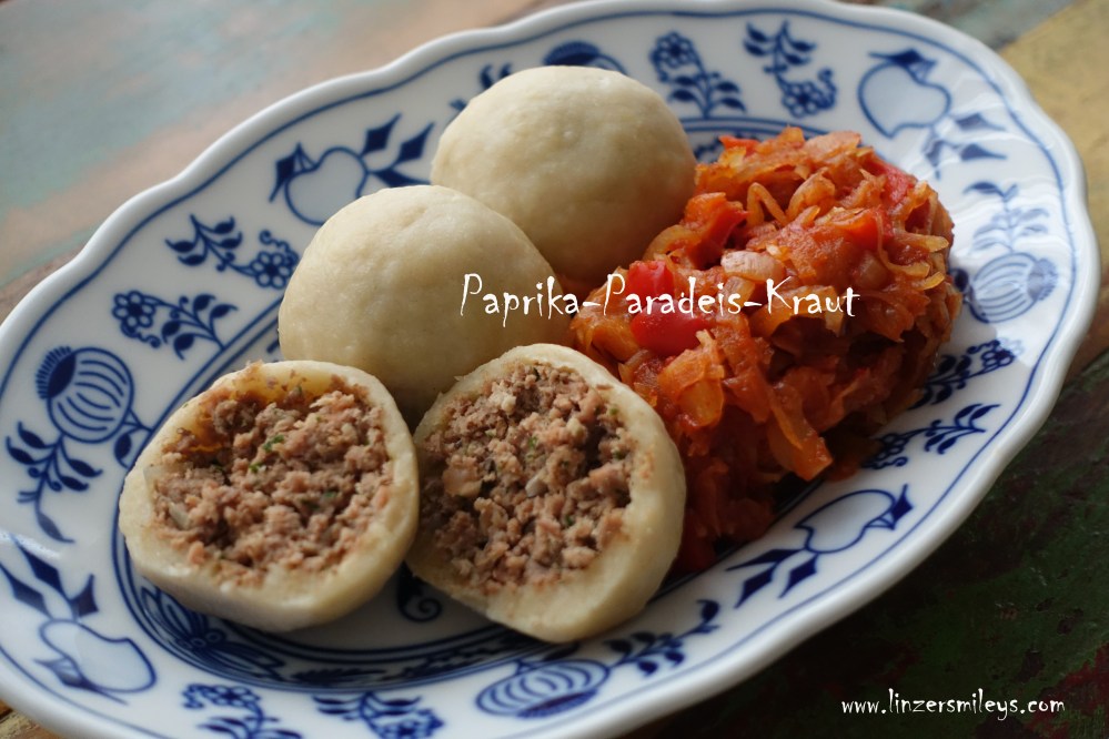 Hascheeknödeln, Fleischknödeln, Resteverwertung, nachhaltig kochen, Paprika-Paradeis-Kraut, Beilage, Sauerkraut, Sauerkohl, mit Tomaten und Paprika #linzersmileys