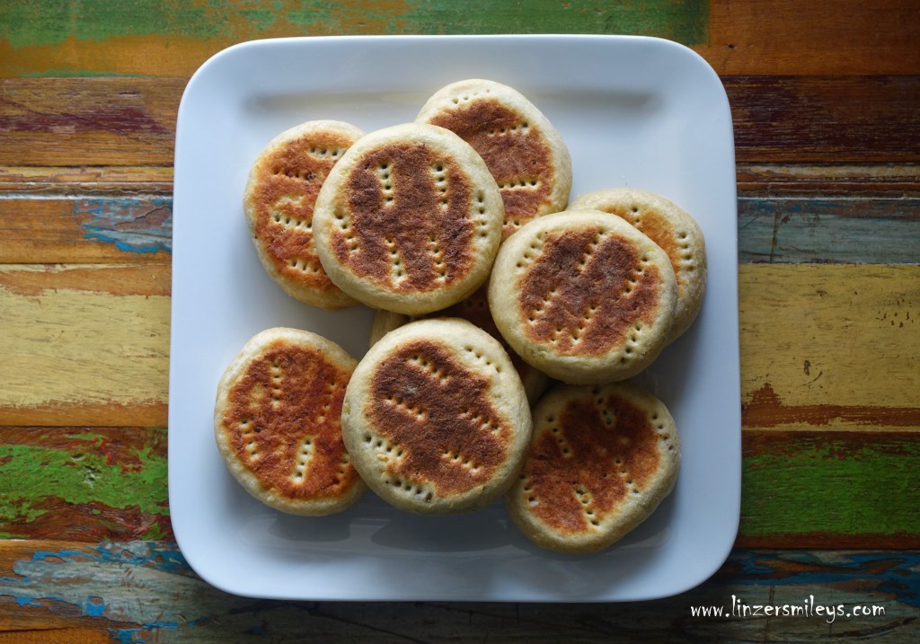 Waldviertler Mohnzelten, Spezialität aus Niederösterreich, Graumohn, Mehlspeise, österreichische Esskultur, Backtradition, mit Erdäpfeln, Kartoffeln, Kartoffelteig, süß gefüllt, voi guat #linzersmileys