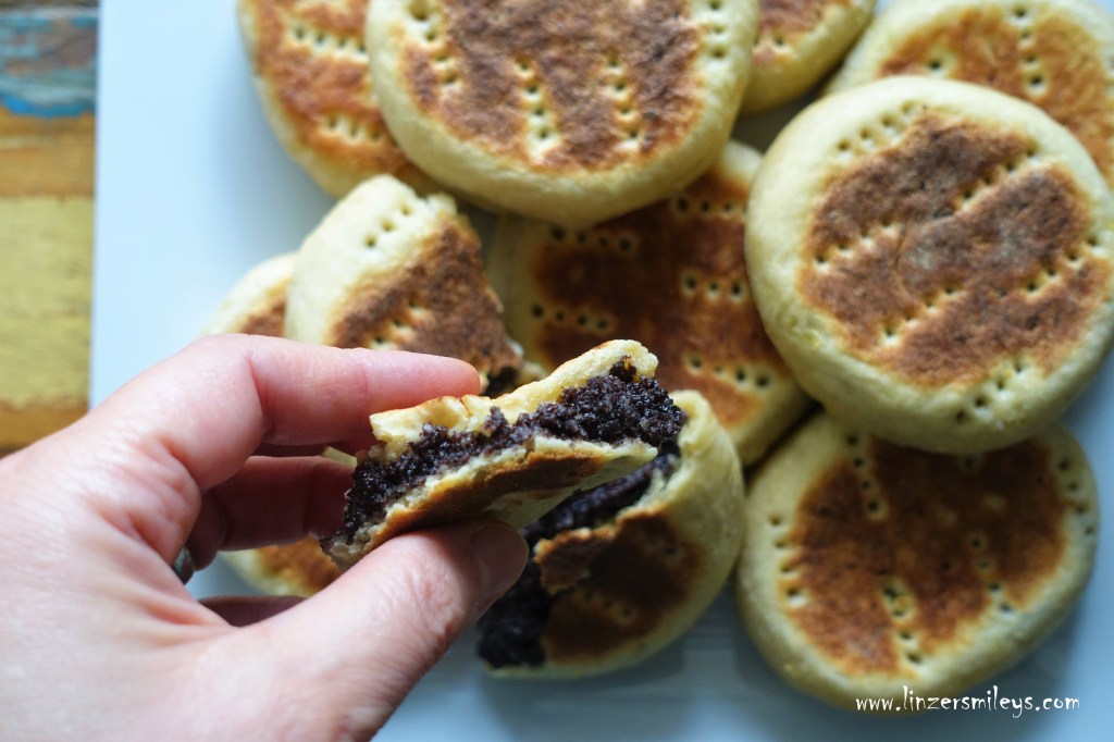 Waldviertler Mohnzelten, Spezialität aus Niederösterreich, Graumohn, Mehlspeise, österreichische Esskultur, Backtradition, mit Erdäpfeln, Kartoffeln, Kartoffelteig, süß gefüllt, voi guat #linzersmileys