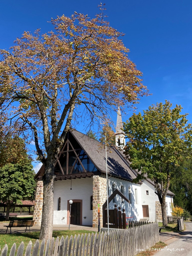 Waldkirche Lichtenstern, Collalbo, Messner Architects #ritten #renon #freudpromenade #linzersmileys Urlaub in Südtirol, wandern, erinnern, träumen, Ruhe genießen, Genuss erleben