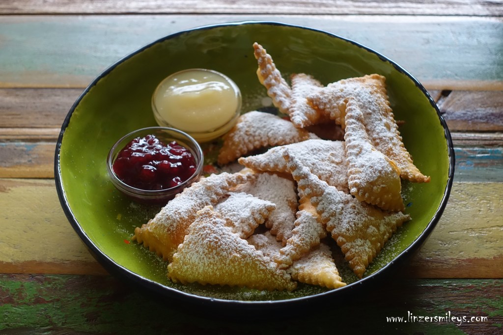 Gebackene Eselsohren, Polsterzipf, Hasenöhrl, Schmalzgebackenes, österreichische Spezialität, Frittiertes, backen für den Fasching, Karneval, Krapfen & Co #linzersmileys