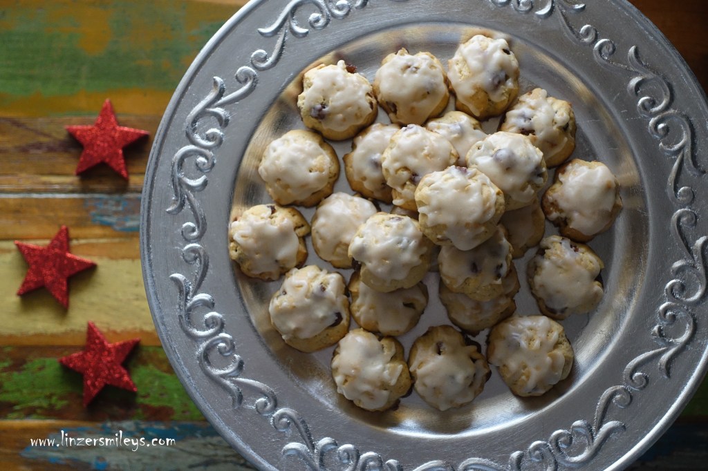 Palets aux raisins, Rosinenplätzchen mit Zuckerguss, glasiert, mit Rum, Rum-Rosinen, französische backen, Rosinenkekse, Rosin-Bredele, Bredle, Bredala, Elsass, Alsace, Colmar, Bredele de Noël, französische Weihnachtskekse