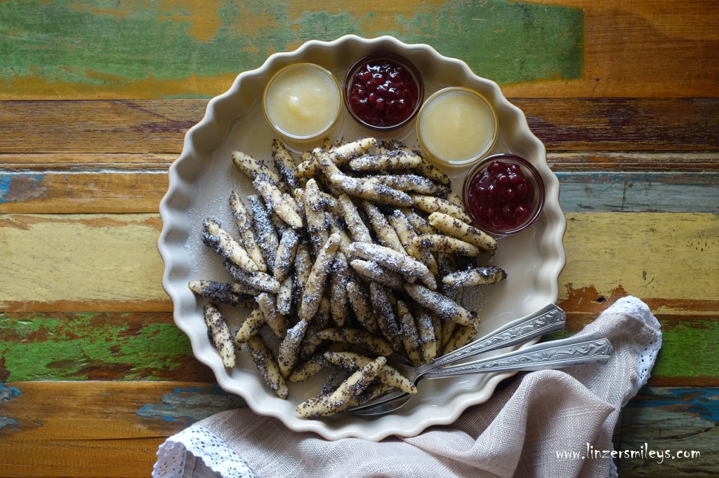 Mohnnudeln, One Pot, aus nur einem Topf, Mühlviertler Spezialität, mit Erdäpfeln, Kartoffeln, Mohn, kulinarischer Glücksbringer, Mehlspeise, österreichisch kochen, Oberösterreich, Glück, Glücksgericht, kochen am Neujahrstag, Aberglaube #linzersmileys