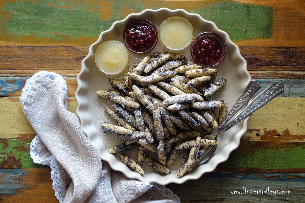 Mohnnudeln, One Pot, aus nur einem Topf, Mühlviertler Spezialität, mit Erdäpfeln, Kartoffeln, Mohn, kulinarischer Glücksbringer, Mehlspeise, österreichisch kochen, Oberösterreich, Glück, Glücksgericht, kochen am Neujahrstag, Aberglaube #linzersmileys
