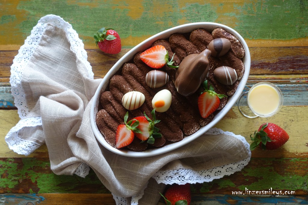 Tiramisu mit Eierlikör, ohne Extra-Ei in der Creme, easy-peasy Rezept, schnell und einfach, vov, liquore all'uovo, Eierlikör, zum Verschenken, DIY, selbstgemacht, homemade, Geschenkidee aus der Küche, Ostern, Geburtstag, passend zu jedem Anlass, mit Alkohol, Zitronenaroma, Orangenaroma, Schale, Citrusfrucht, italienisch inspiriert, Foodtrend #linzersmileys