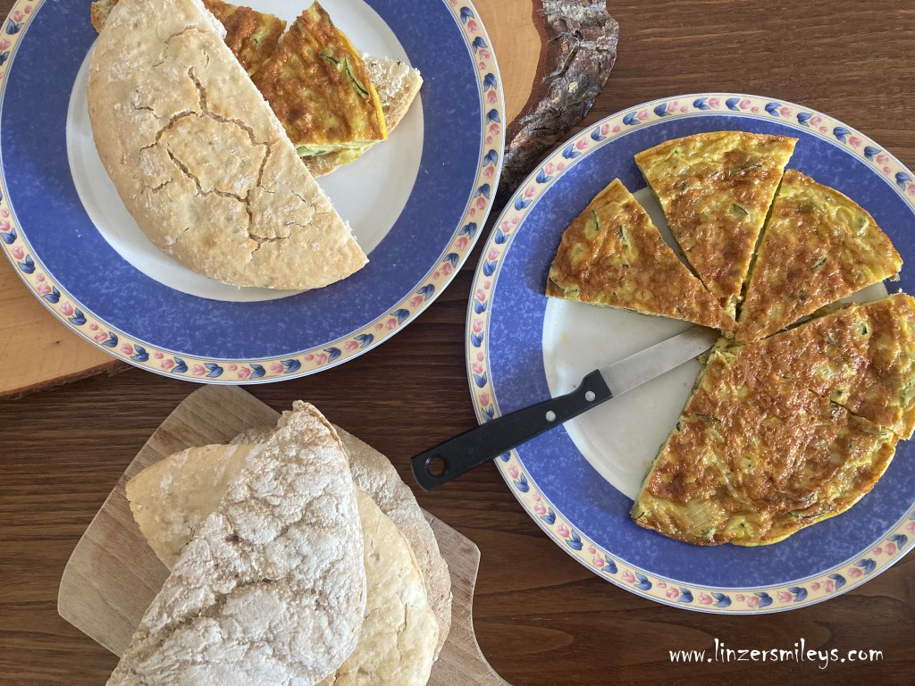 Vinschgerl, Zucchini-Frittata, Omelett mit Zucchini, Wanderjause, Südtirol #linzersmileys