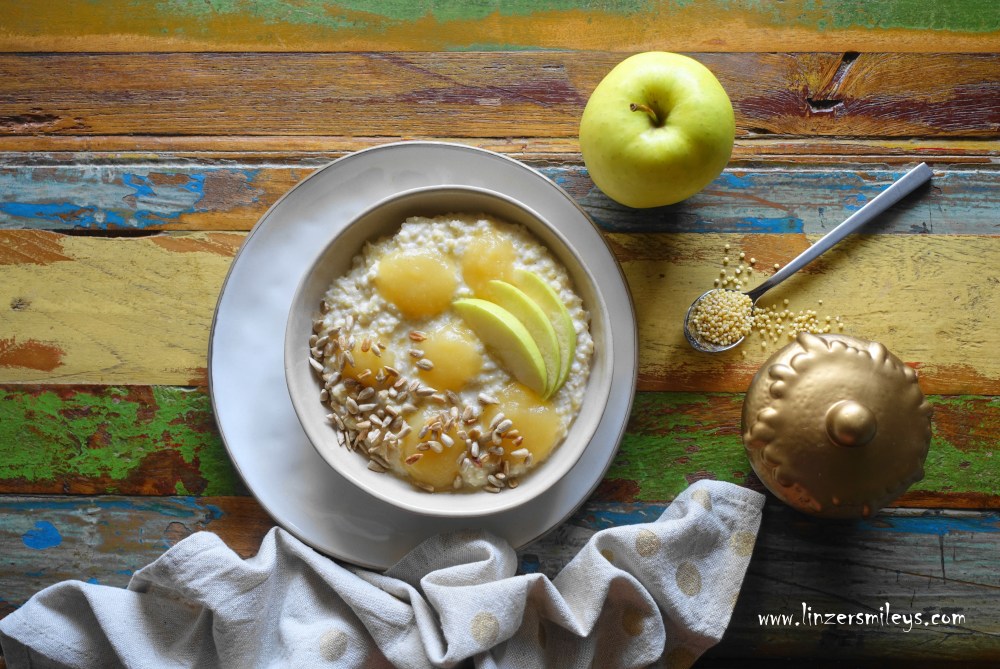 afba22, Austrian Foodblog Award 2022, Region, Beitrag von Daniela Terenzi, ADEG, regional kochen, heimisch, aus heimischen Gefilden, märchenhaft, Märchen, Goldmarie, Goldhirse aus Österreich, Frau Holle, Äpfel aus der Steiermark, goldene Früchte, Apfelmus, DIY, selbst gemacht, bekömmlich, Frühstück, Golden Delicious #linzersmileys