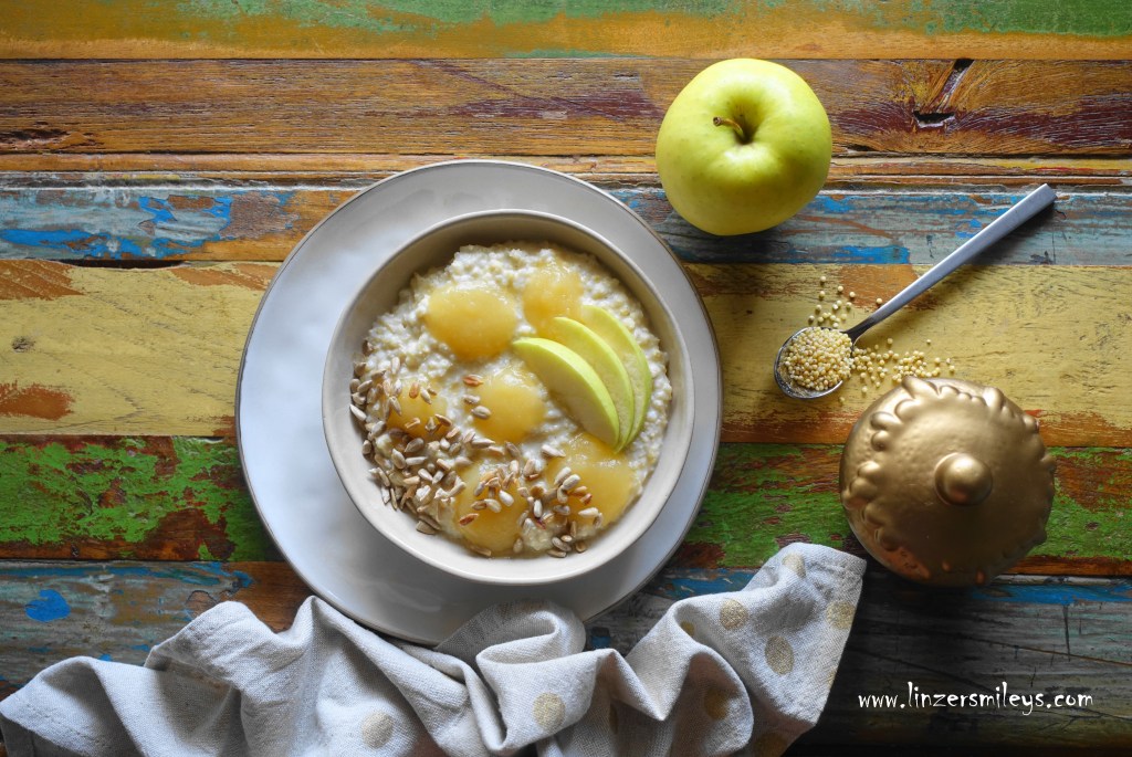 afba22, Austrian Foodblog Award 2022, Region, Beitrag von Daniela Terenzi, ADEG, regional kochen, heimisch, aus heimischen Gefilden, märchenhaft, Märchen, Goldmarie, Goldhirse aus Österreich, Frau Holle, Äpfel aus der Steiermark, goldene Früchte, Apfelmus, DIY, selbst gemacht, bekömmlich, Frühstück, Golden Delicious #linzersmileys
