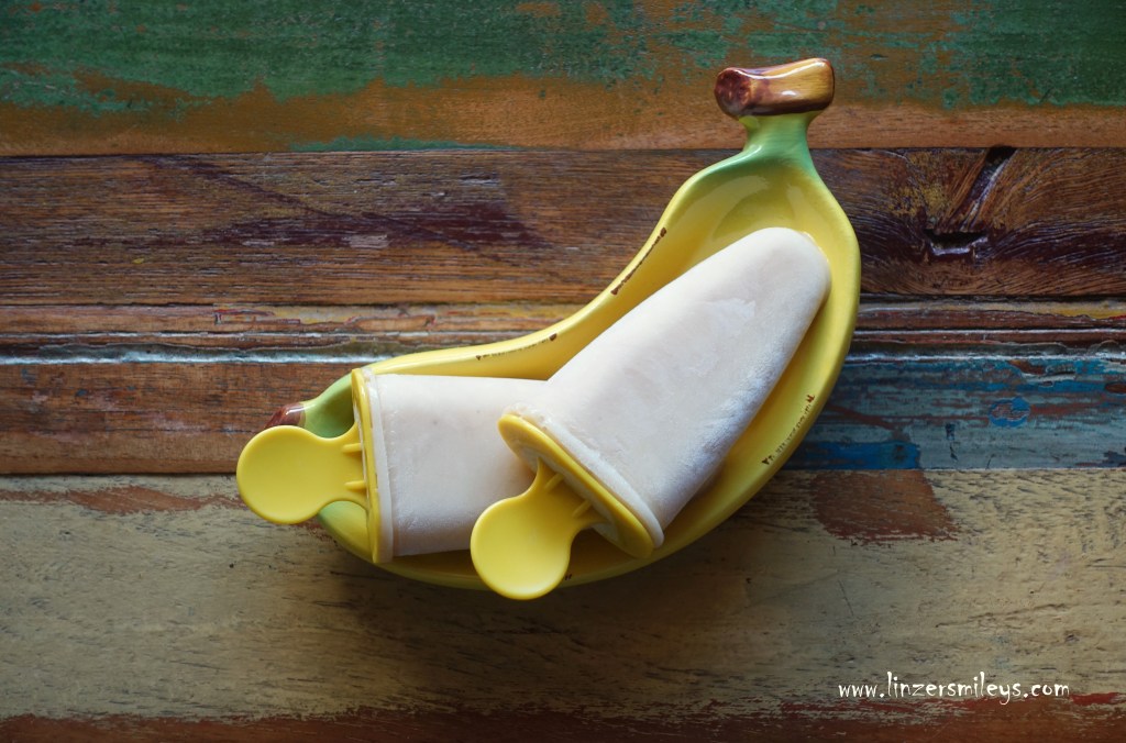 Ice Pops, Steckerleis, Eis am Stiel, Popsicles, nachhaltig, Resteverwertung, Eis selbst gemacht, erfrischend, aus braunen Bananen, mit Joghurt, aus dem Tiefkühler, fruchtig #linzersmileys