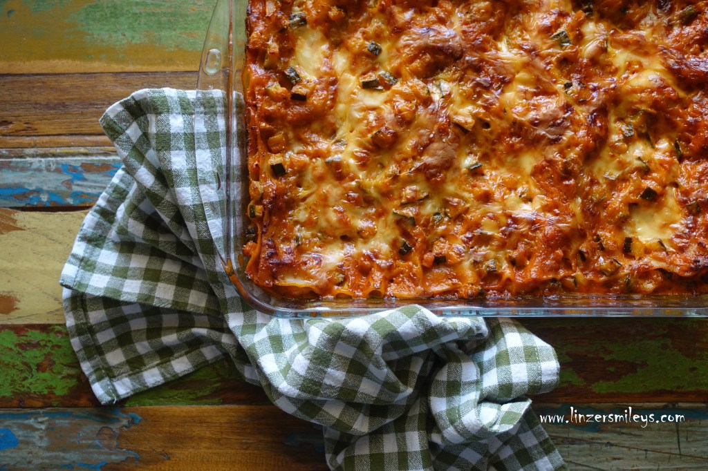 Lasagne ohne Bechamel, senza besciamella, mit Sahne, mit Obers, mit Zucchini-Tomaten-Ragout, vegetarisch, sugo di zucchine e pomodoro, pasticcio, Nudelauflauf, Rezept von Daniela Terenzi #linzersmileys
