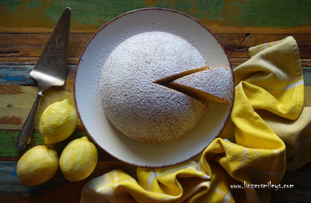 Italienischer Zitronen-Mandel-Kuchen, Italian Cake, Lemon Almond Cake, Dolce di Amalfi, Süßes von der Amalfiküste, Zitronen, italienisch backen, mit Mandeln, duftend, fluffig, Frühstück auf italienische Art, colazione all’italiana #linzersmileys