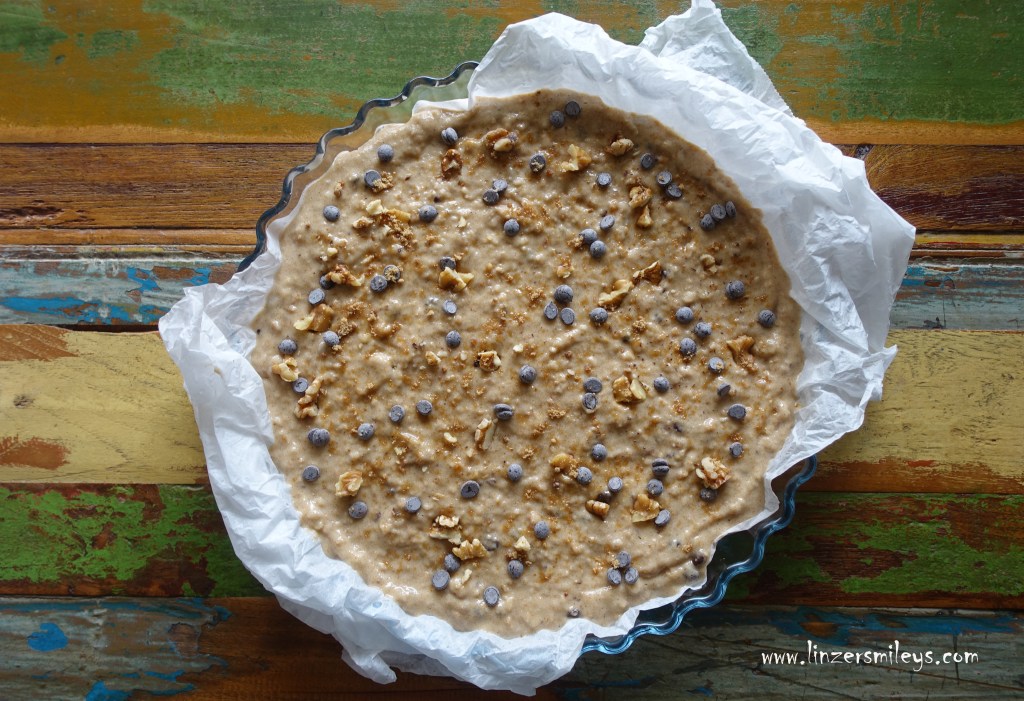 Schoko-Bananen-Michel mit Walnüssen in der Tarteform, schick und nachhaltig, Köstliches aus altbackenem Brot, Resteküche, Brotkuchen, überreife Bananen, Scheiterhaufen, Schmarren, Schmarrn, süße Resterlküche, restlos genießen, Rezept von Daniela Terenzi #linzersmileys