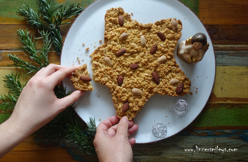 Sbrisolona, Rosegota, Fregolotta, Mandelgebäck aus Italien, EasyBaking, Backen für Anfänger, Krümelkuchen, italienisch backen, Weihnachtsstern zum Knabbern und Knuspern, süßes Mitbringsel, Geschenk aus meiner Küche, Backidee von Daniela Terenzi #linzersmileys