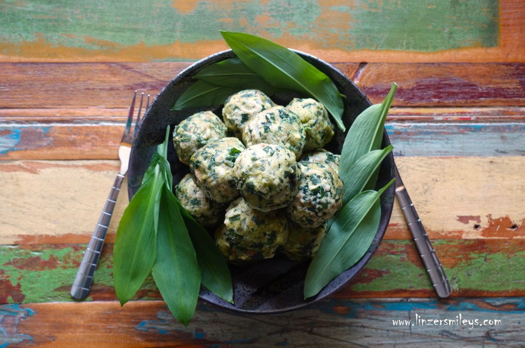 Bärlauchknödel, wilder Knoblauch, wild garlic, aglio orsino, canederli, dumplings, Klöße, Klopse, Frühlingsküche, österreichisch kochen, vegetarisch, Daniela Terenzi #linzersmileys