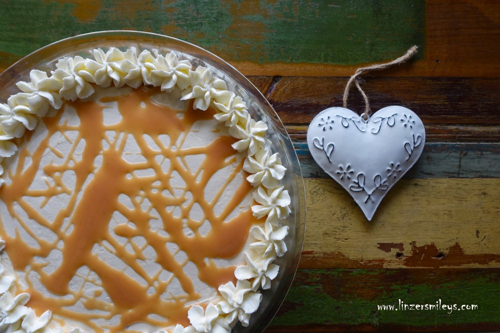 Trifle, britisches, englisches Schichtdessert, süße Geschenkidee, mit Liebe gemacht, Süßes im Glas, süße Kleinigkeit, Resteverwertung, köstlich, für den Muttertag, mit Mascarpone, Dulce de leche, Milch-Karamell-Creme, selbst gemacht, DIY, backen für Mama, für Anfänger:innen geeignet, easy-peasy, Rezept von Daniela Terenzi #linzersmileys