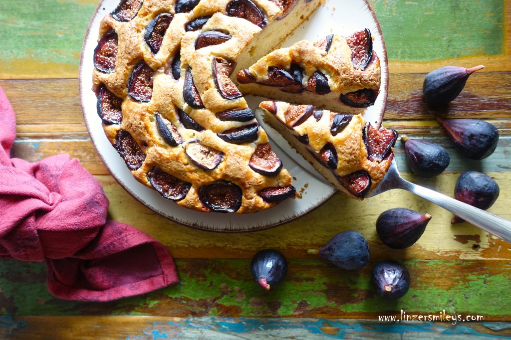 Torta di fichi, Feigenkuchen, violette Feigen aus Italien, italienisch backen, mit Joghurt, ohne Butter, vegetarisch, aromatisch, fichi, frutta italiana, selbst gepflückt, Sant'Ambrogio, del Veneto, Daniela Terenzi #linzersmileys