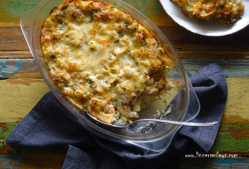 Überbackener Grenadiermarsch, Hascheenudeln, aus dem Ofen, Gratin, al forno, Resteverwertung, Resterlessen, nachhaltig, österreichisch kochen, mit Käse, Fleischreste verwerten, Wurstreste, aus den Resten nur das Beste, Daniela Terenzi #linzersmileys