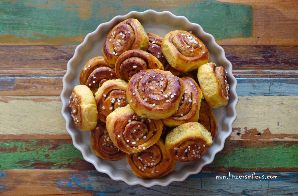 kanelbullens dag, Cinnamon Roll Day, 4. Oktober, Tag der Zimtschnecke, Pumpkin Cinnamon Rolls, mit Kürbis, Kürbispüree, Schweden, Finnland, korvapuustipäivä, Kürbis-Zimtschnecken, Rezept von Daniela Terenzi #linzersmileys