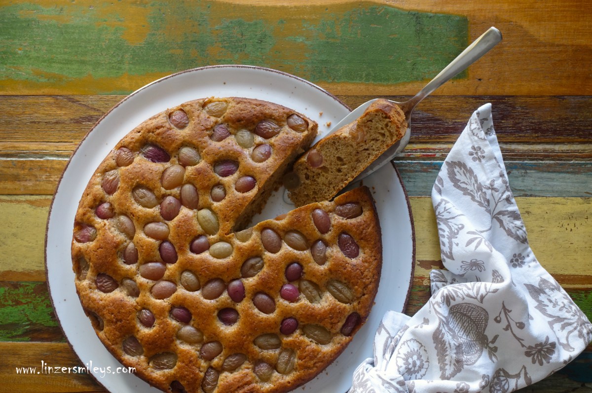 EasyBaking: Becher – Kuchen mit Nüssen &amp; Trauben – linzersmileys