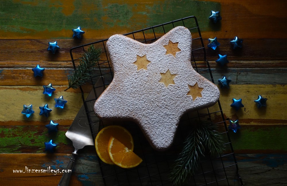 Eiweißverwertung, nachhaltig, Eiweißkuchen, ohne Schokolade, mit Orange, übriggebliebenes Eiweiß, Eiklar, Advent, Weihnachten, Überbleibsel beim Keksebacken, Resteverwertung, vegetarisch backen, torta di albumi all'arancia, Orangenschale, weihnachtlich backen, Daniela Terenzi #linzersmileys