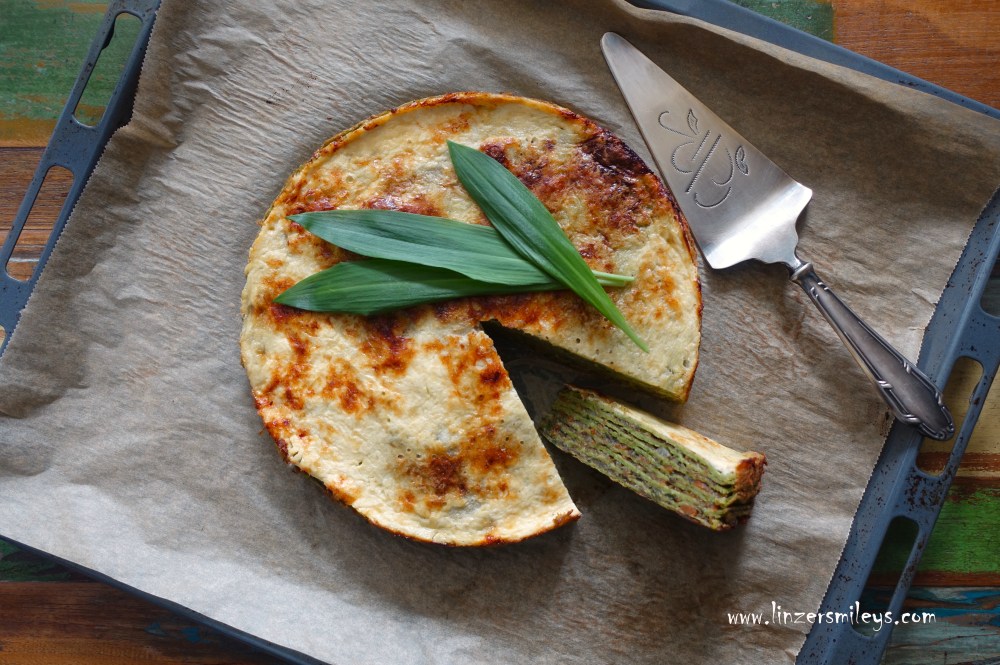 schwedischer Frittatenkuchen in Grün, vegetarisch, ohne Fleisch, mit Bärlauch, für Gemüse-Lover, Frühling, grünes Blattgemüse, wild, wilder Knoblauch, Wiener Prater, mit Champignons, Karotten, Gemüse, Gemüsefüllung, grüne Palatschinken, Pfannkuchen, gefüllt und gebacken, Rezept von Daniela Terenzi #linzersmileys