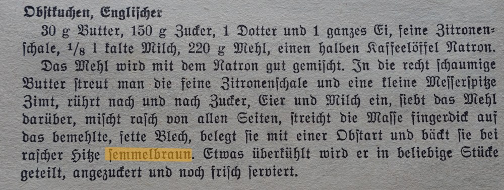 Zwetschkenkuchen, Pflaumen, Zwetschgen, Obstkuchen, sommerlich backen, Herbst, Steinobst, vegetarisch, kulinarische Zeitreise, altes Rezept, aus Omas Kochbuch, backen wie früher, Süßes, fruchtig, aus wenigen Zutaten, zuckerreduziert, 100 Jahre, nachgebacken von Daniela Terenzi #linzersmileys