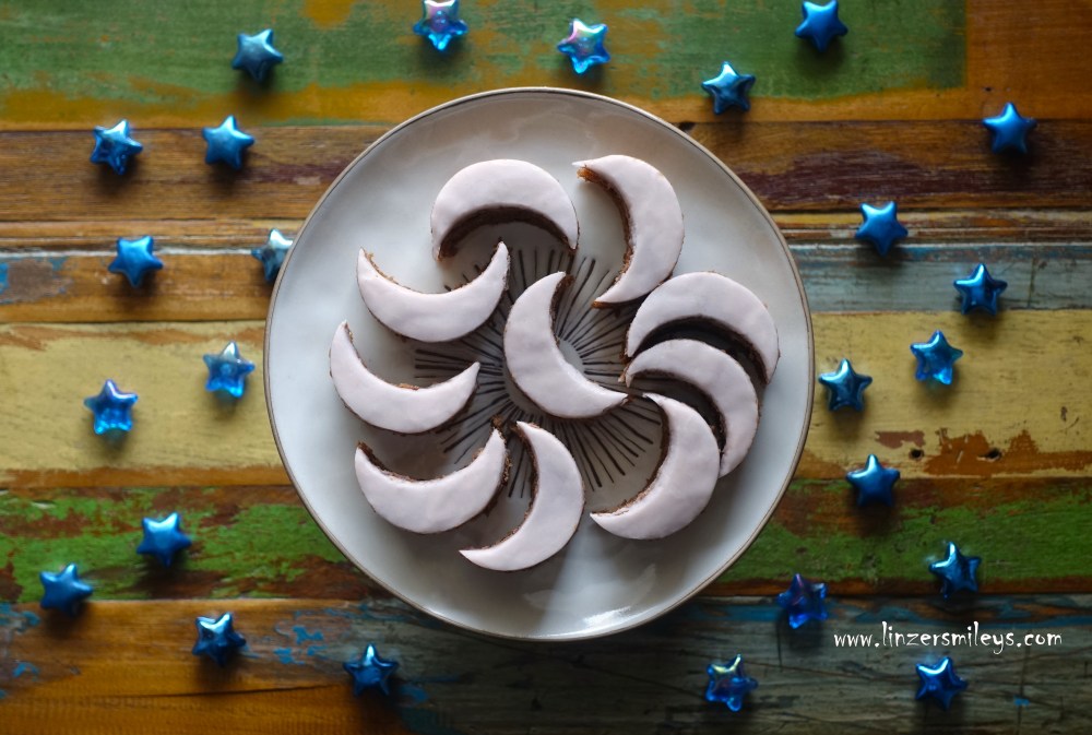 Rum-Monde, Sandkuchen mit Schokolade, Nüssen und einer Rum-Glasur, weihnachtlich, köstlich, Keksteller, Advent, saftig, aromatisch, Lieblings-Backwerk, Daniela Terenzi vom Food Blog #linzersmileys