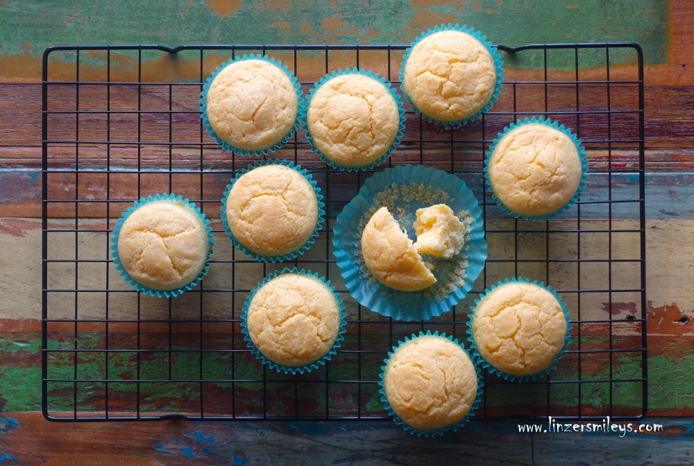Cornbread Muffins, Maismuffins, Brotersatz, nicht so süß, amerikanisch inspiriert, mit Maisgrieß, Polenta, in der Muffin-Form gebacken, perfekt zu Süßem oder Herzhaftem, Partygerichte, fürs Snack Buffet, Daniela Terenzi #linzersmileys